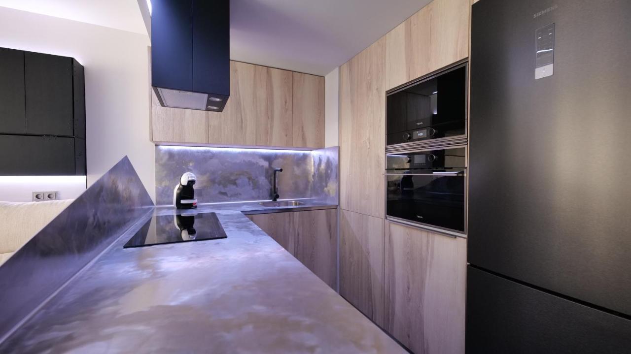 La Farola - Luxury Domotic Flat In Puerto Deportivo Appartement Marbella Buitenkant foto