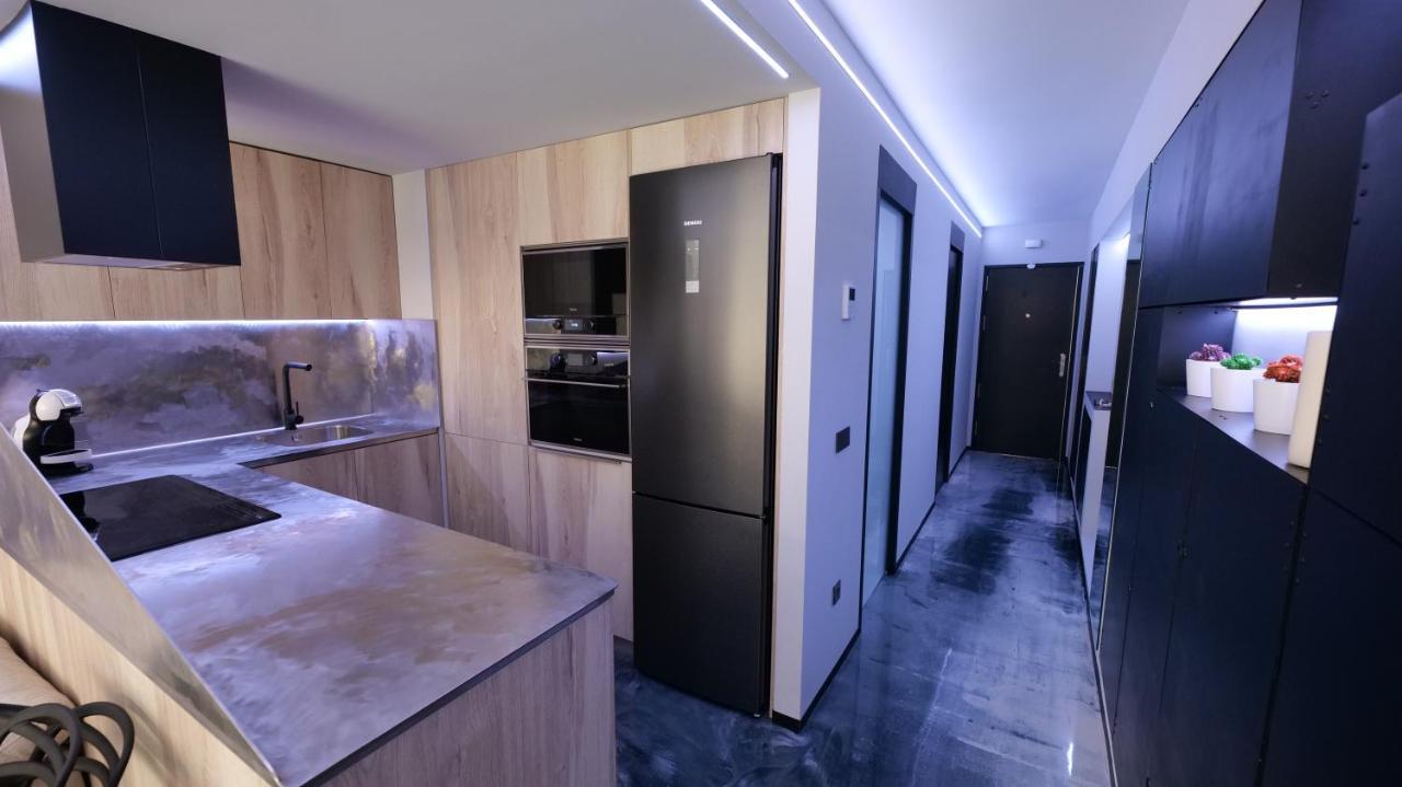 La Farola - Luxury Domotic Flat In Puerto Deportivo Appartement Marbella Buitenkant foto