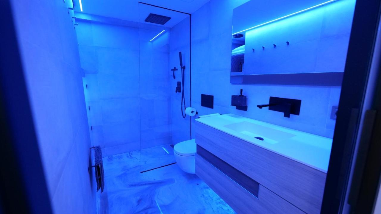 La Farola - Luxury Domotic Flat In Puerto Deportivo Appartement Marbella Buitenkant foto