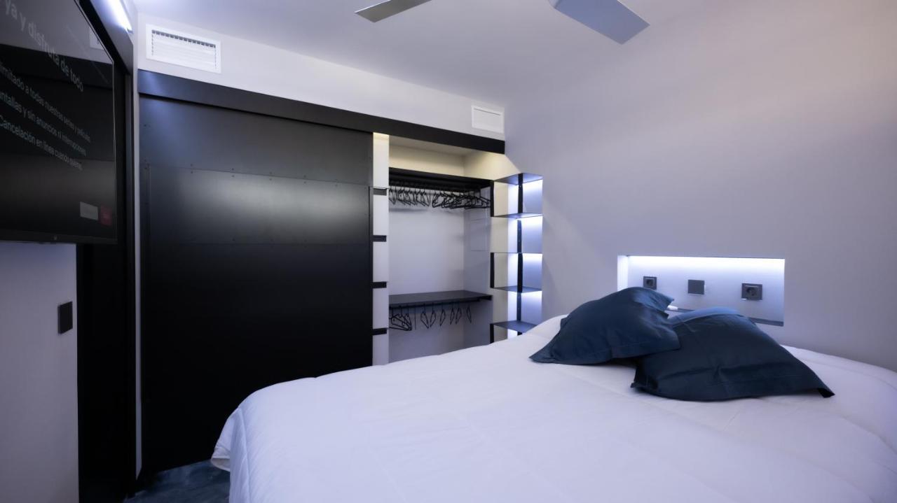 La Farola - Luxury Domotic Flat In Puerto Deportivo Appartement Marbella Buitenkant foto